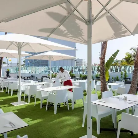Doble Deluxe Con Media Pension, A 400m De Apartmán *