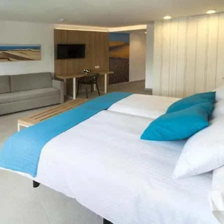 Apartment Doble Deluxe Con Media Pension, A 400m De *