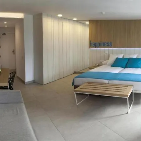 Doble Deluxe Con Media Pension, A 400m De * Playa del Ingles (Gran Canaria)